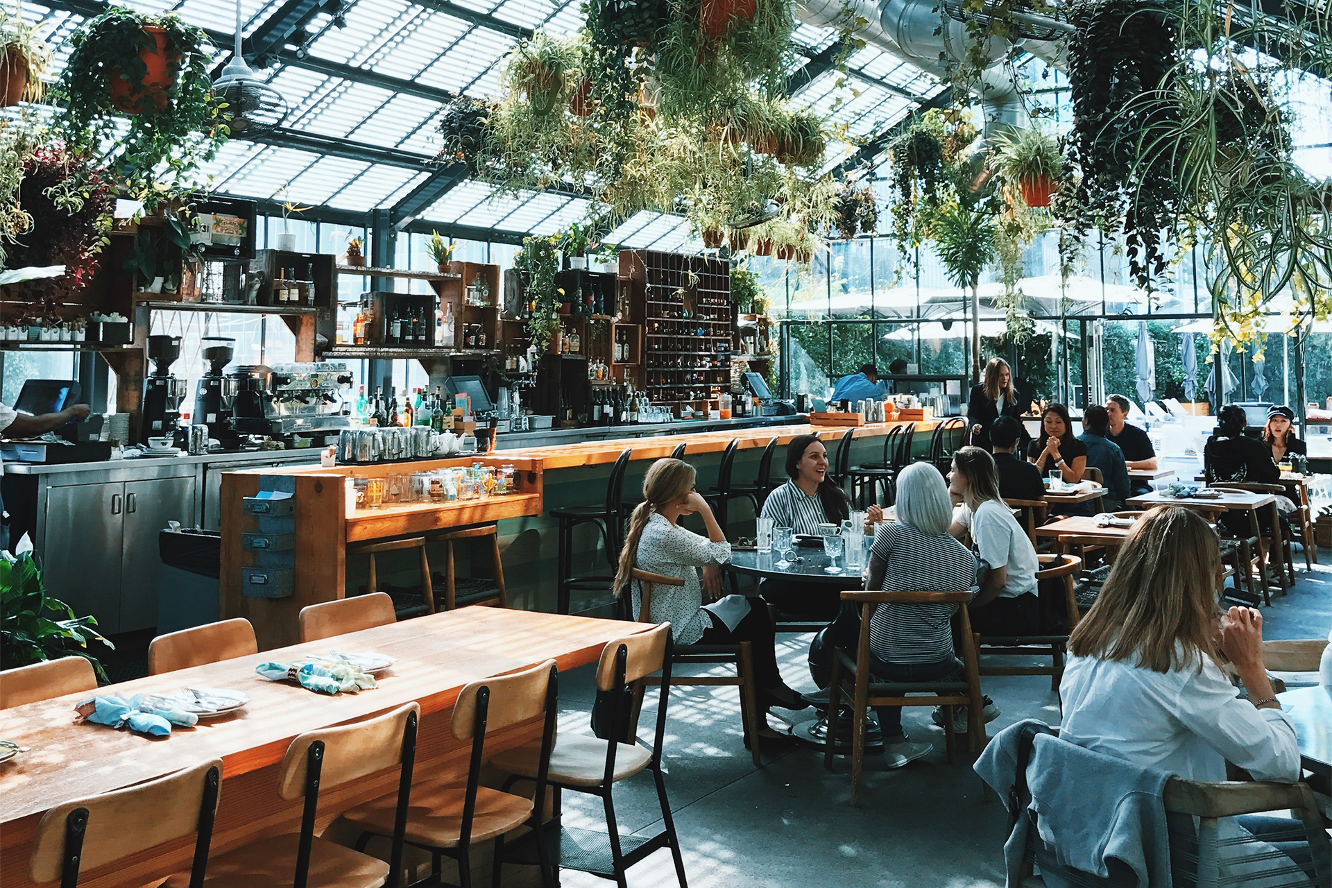 People at restaurant kayleigh-harrington-unsplash