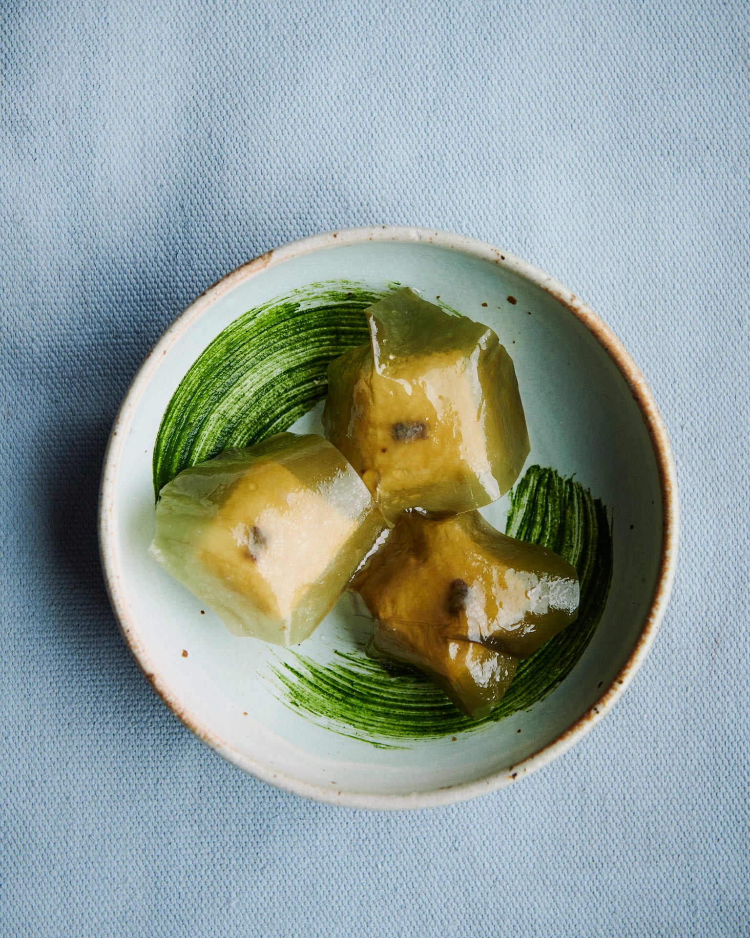 Shrimp mousse with seaweed and parsely, from the Noma Ocean Menu 2022 - Photo Ditte Isager @ditteisager