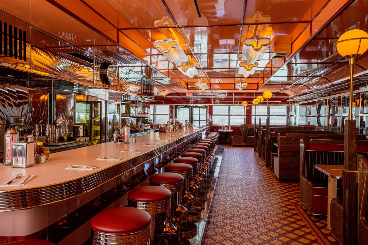 Diner at the Lafayette Hotel in San Diego.