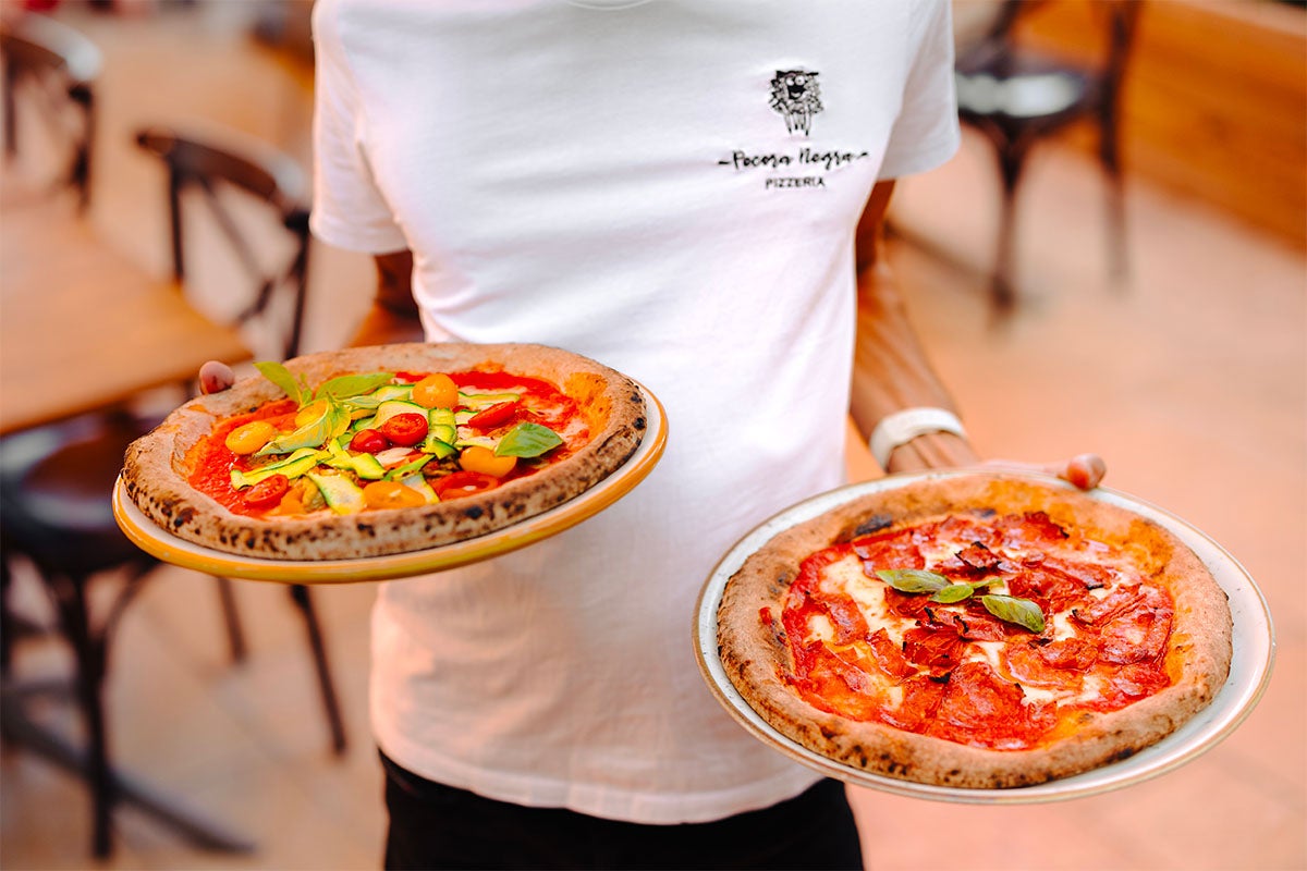 Pizzas at Pecora Negra in Provence.