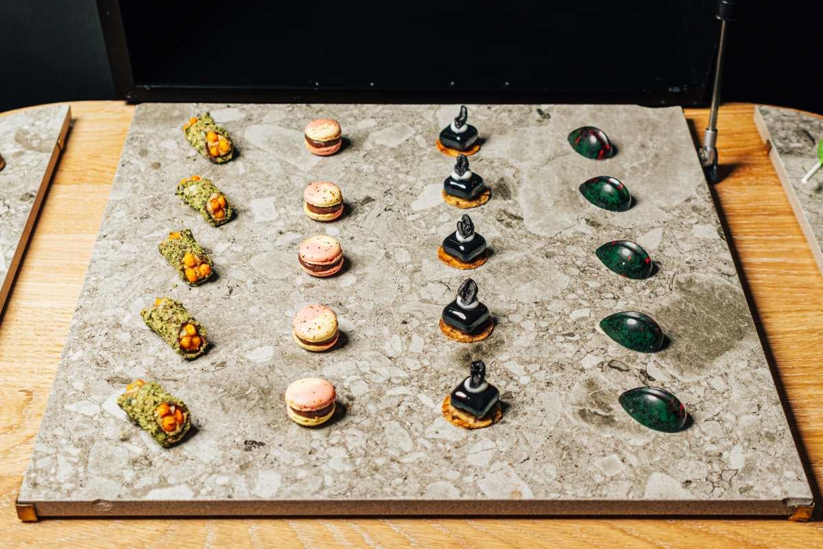 Petit Fours_OX&amp;Klee_veg menu_b