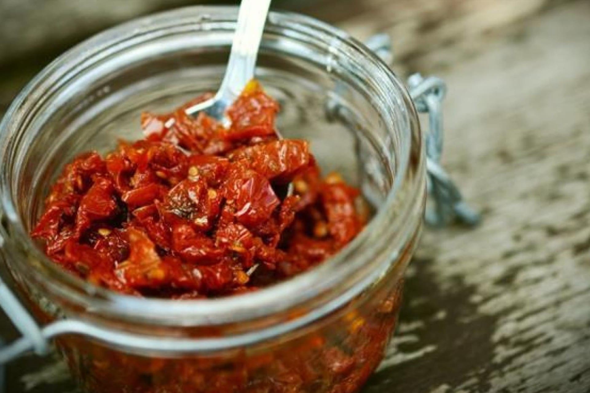 Sundried tomatoes packed in olive oil