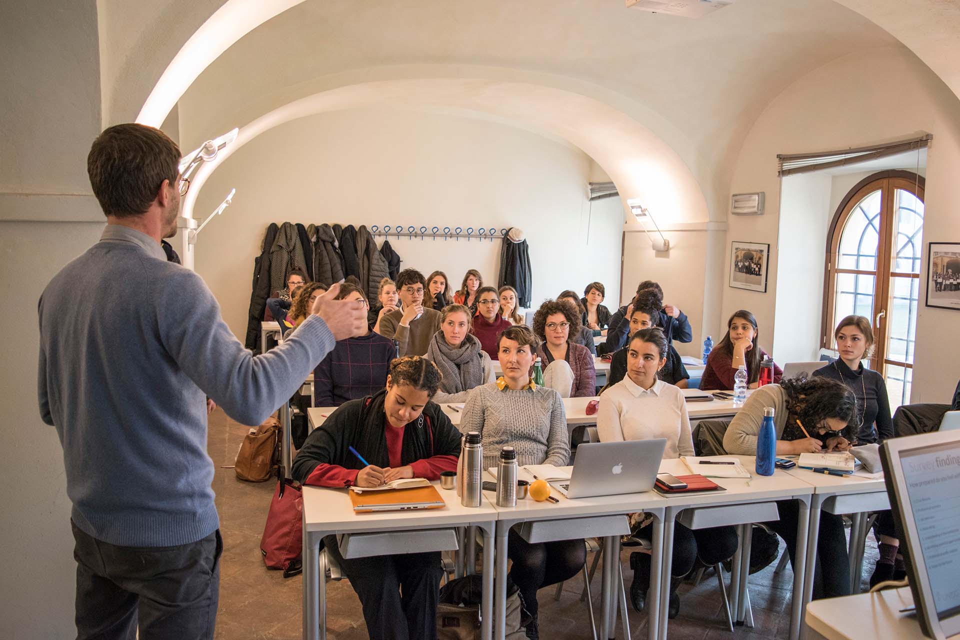 Università_di_Scienze_Gastronomiche_di_Pollenzo_students_in_class©COURTESY_OF_THE_SCHOOL