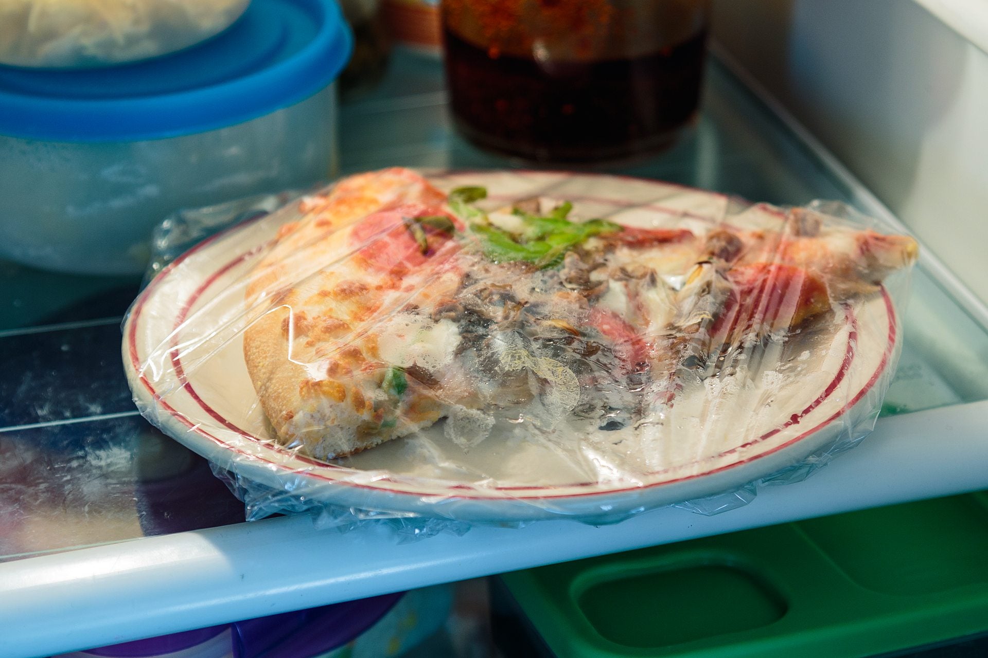freeze-leftover-pizza-can-you