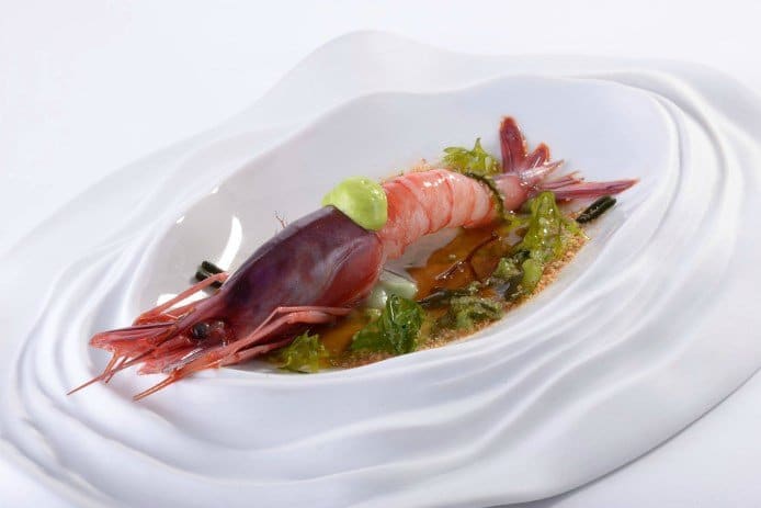 Michelin starred restaurants Barcelona_Lasarte_red prawn dish