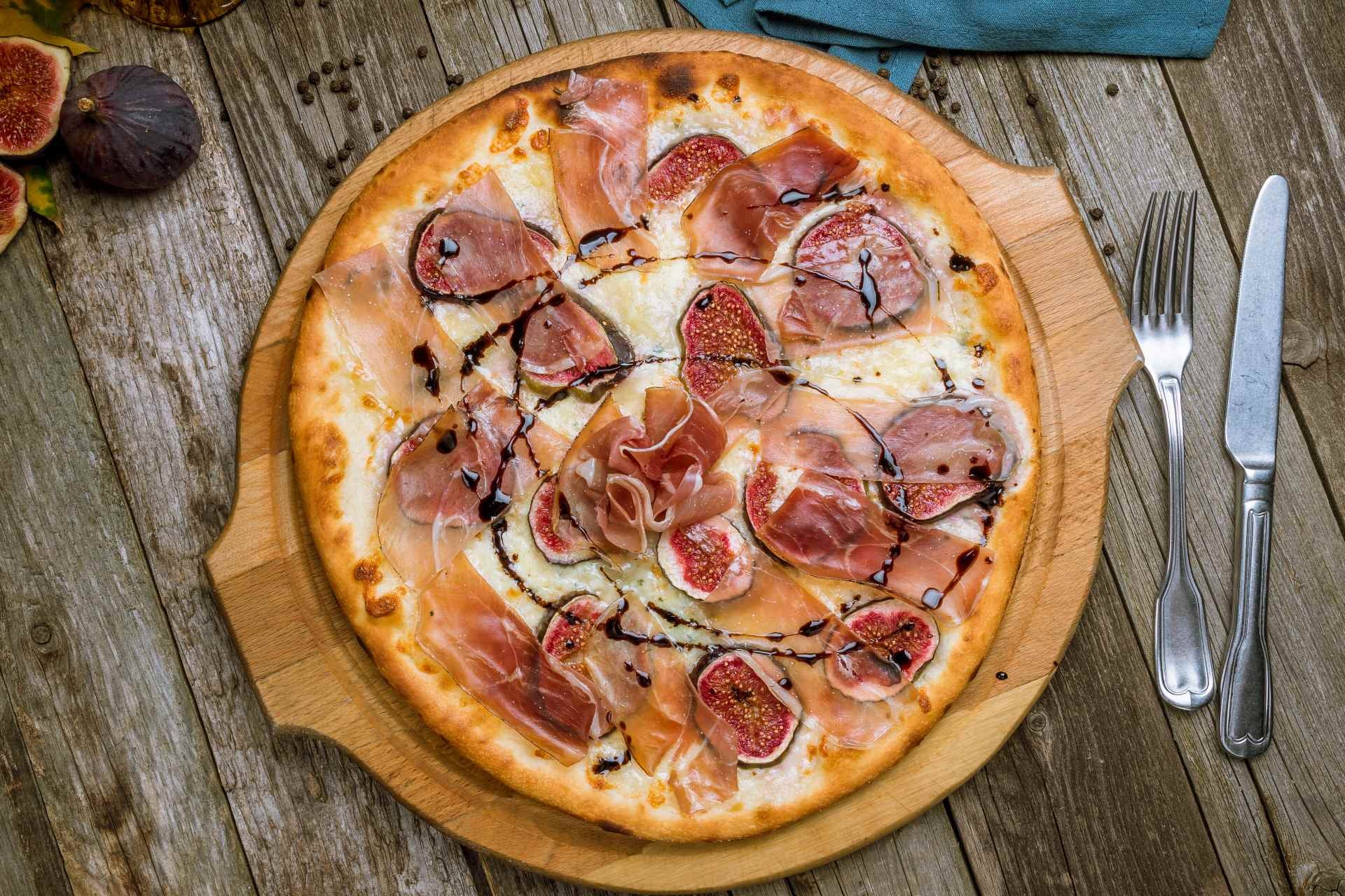 leftover-ricotta-cheese-recipes-fig-pizza
