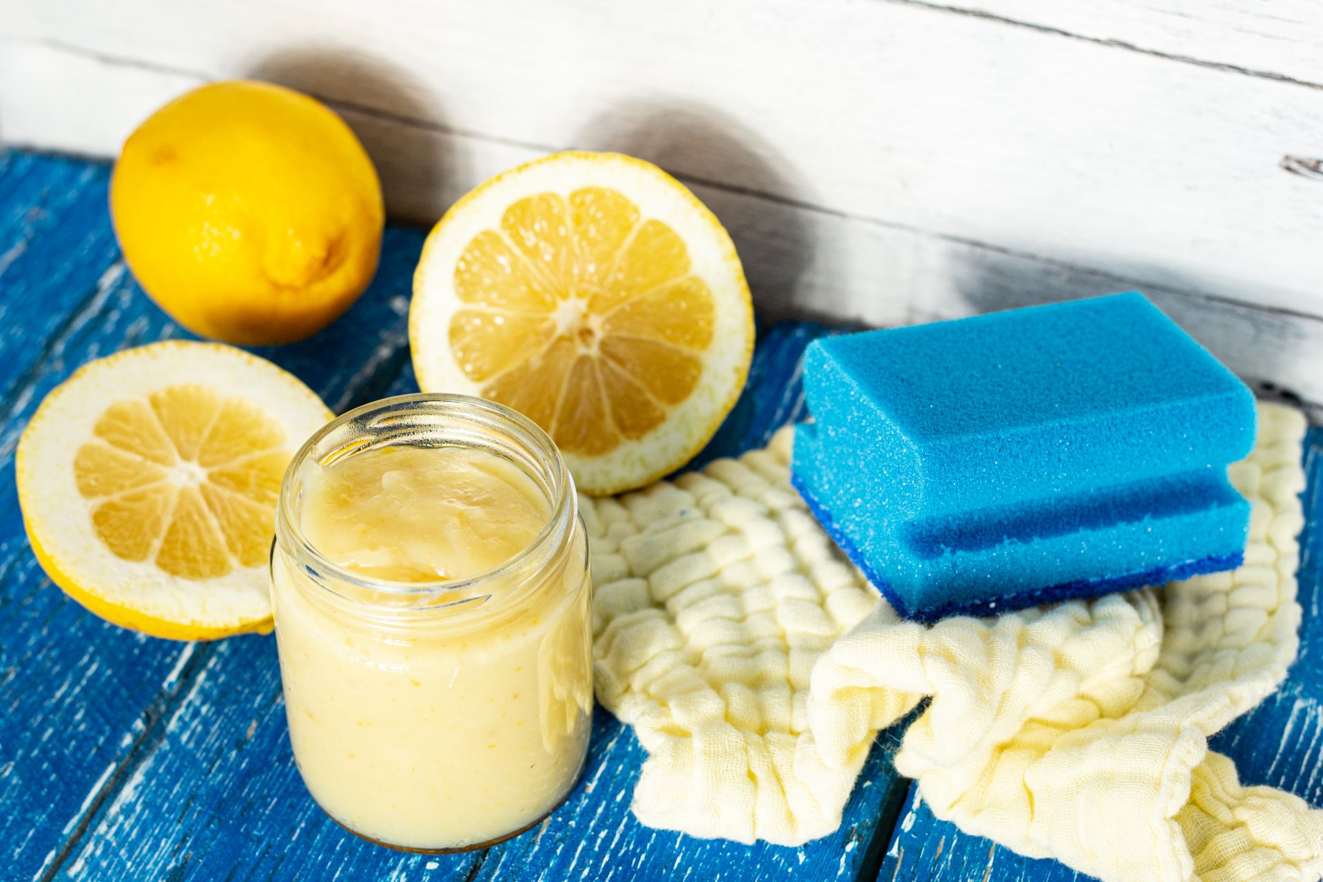 lemon-peels-cleaner