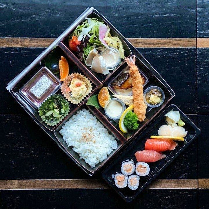 n-naka-bento-with-sushi