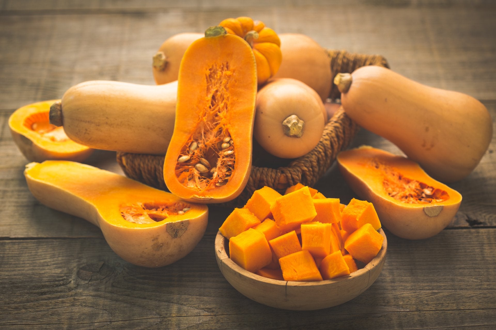 pumpkin-varieties-butternut-squash