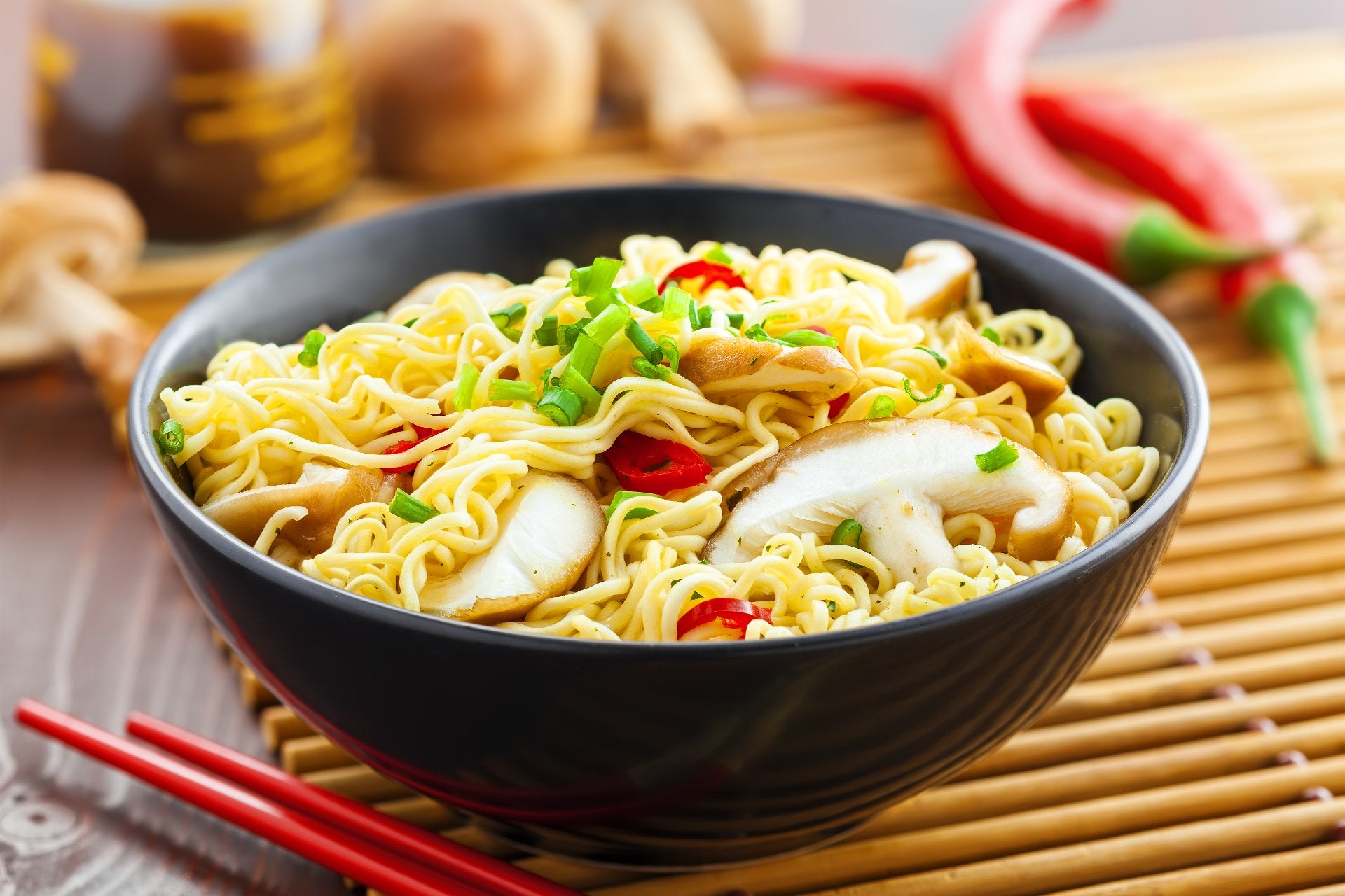 soupless-ramen-noodles-what-is