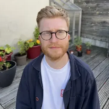 Journalist Davey Brett.