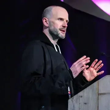 Journalist Tom Jenkins at Food on the Edge 2023.