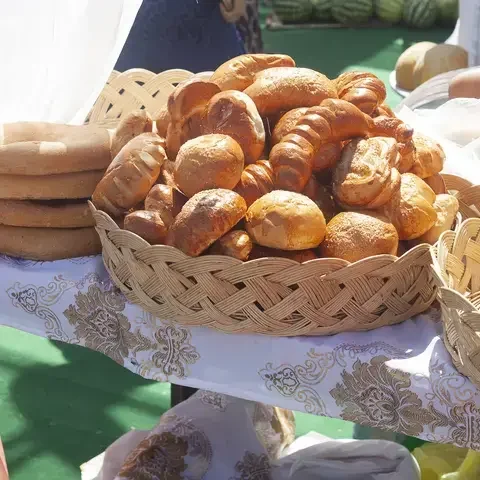 Apulian bread simili sisters