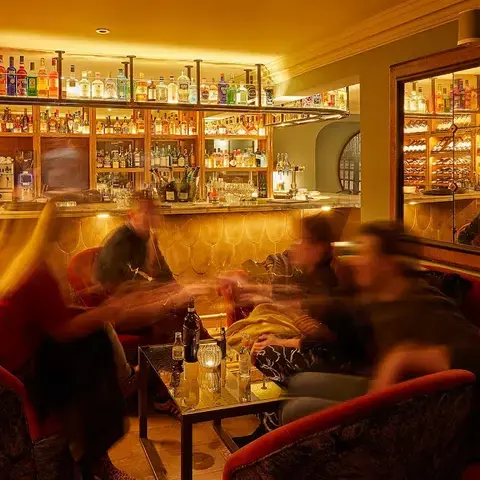 E.Street Bar &amp; Grill