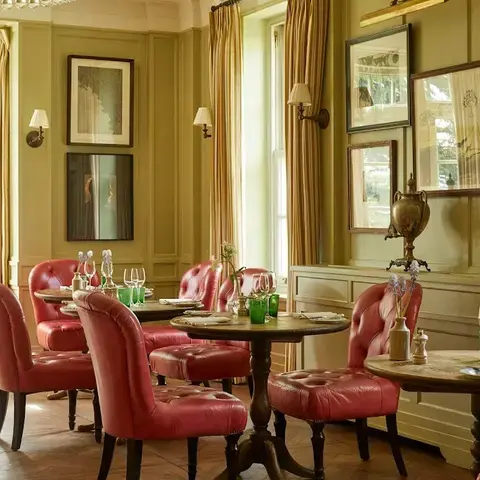 Hartnett Holder &amp; Co