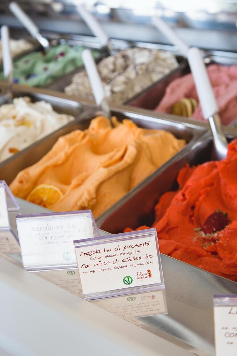 Gelato flavours at L'Albero dei Gelati.
