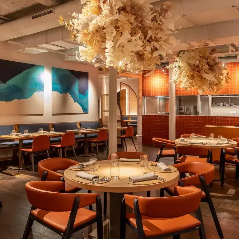 Compartir dining hall @Joan Valera