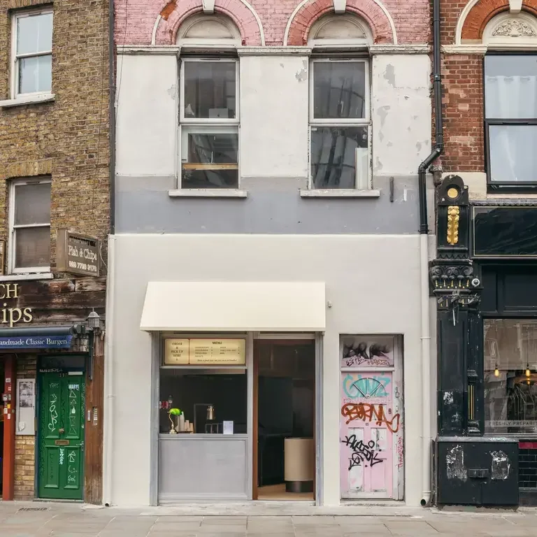 The signless facade of Dumbo in London.