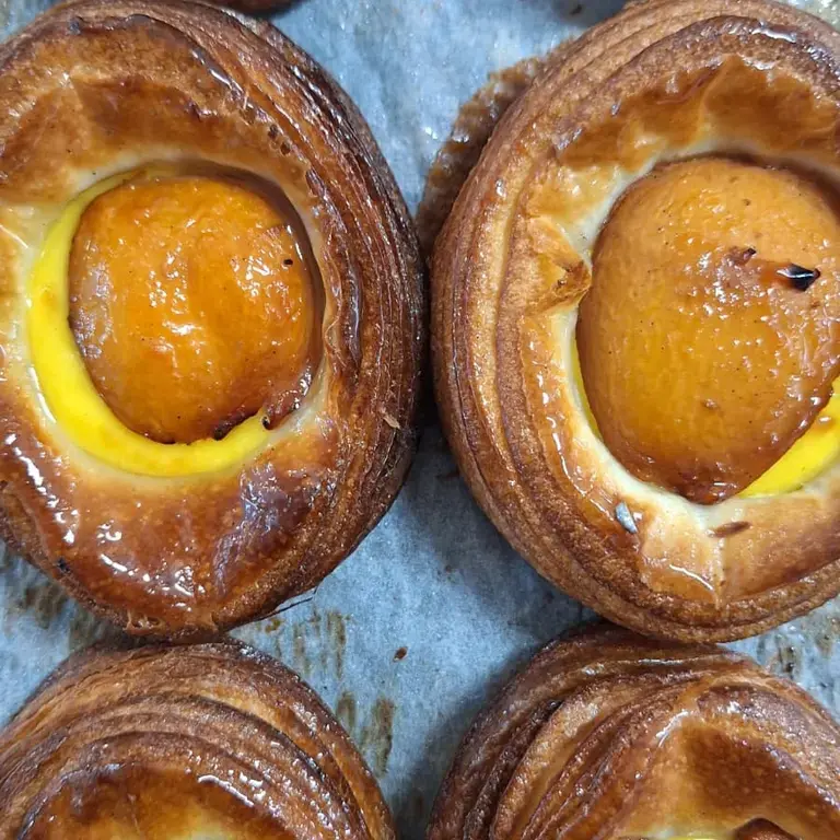 Fruit-topped pastries at Pan Tramvai.