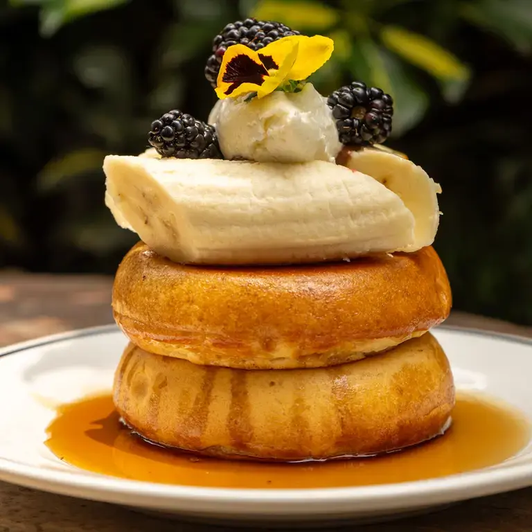Banana and pancakes at Madre Café.