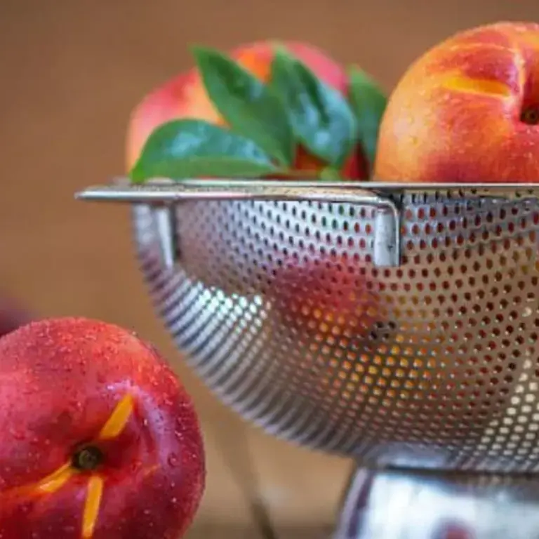 When To Use A Colander, Strainer or Chinois