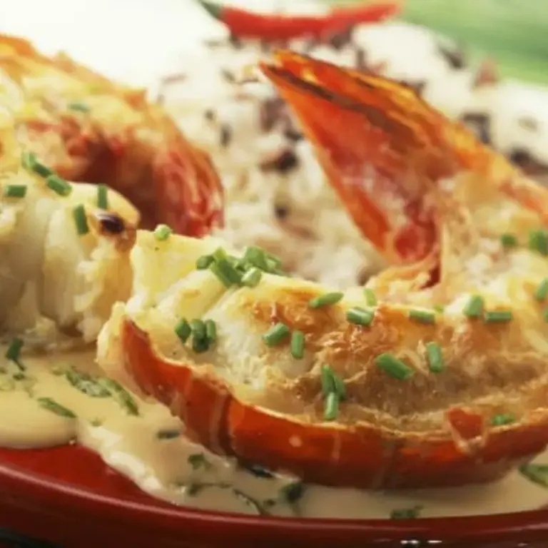 How to cook lobster tails in the oven: broiling or roasting