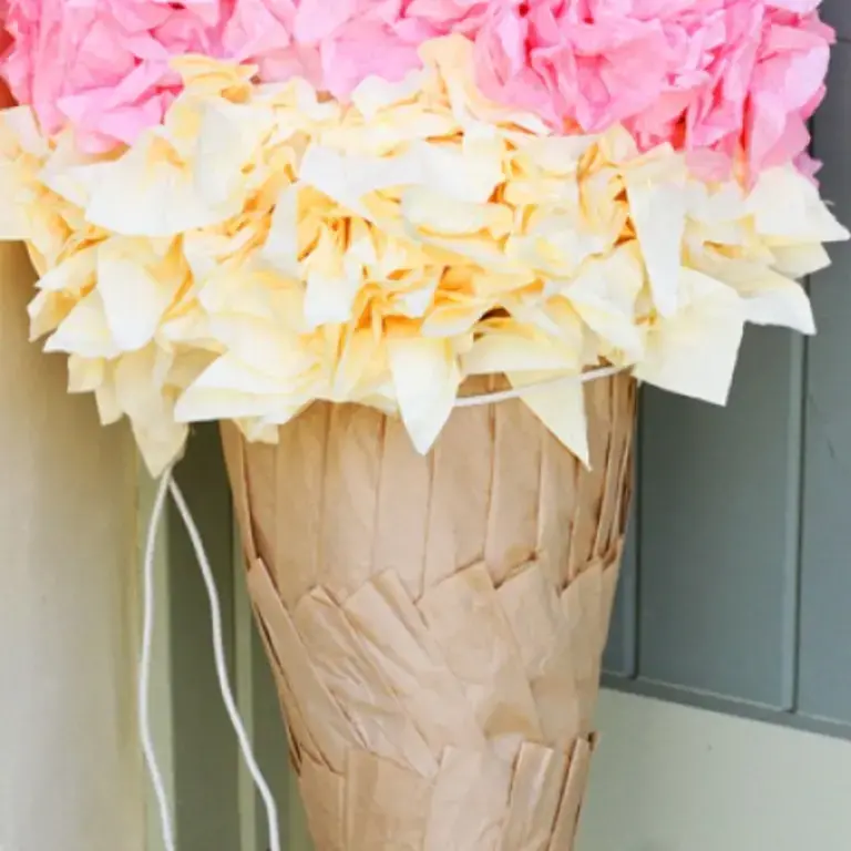 Original_3209_ice.cream.pinata