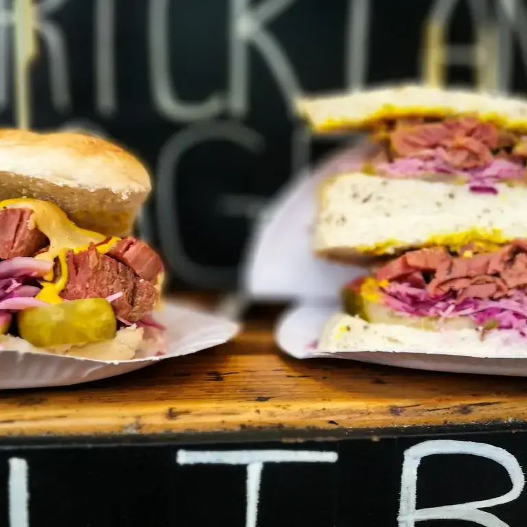 pastrami-vs-corned-beef