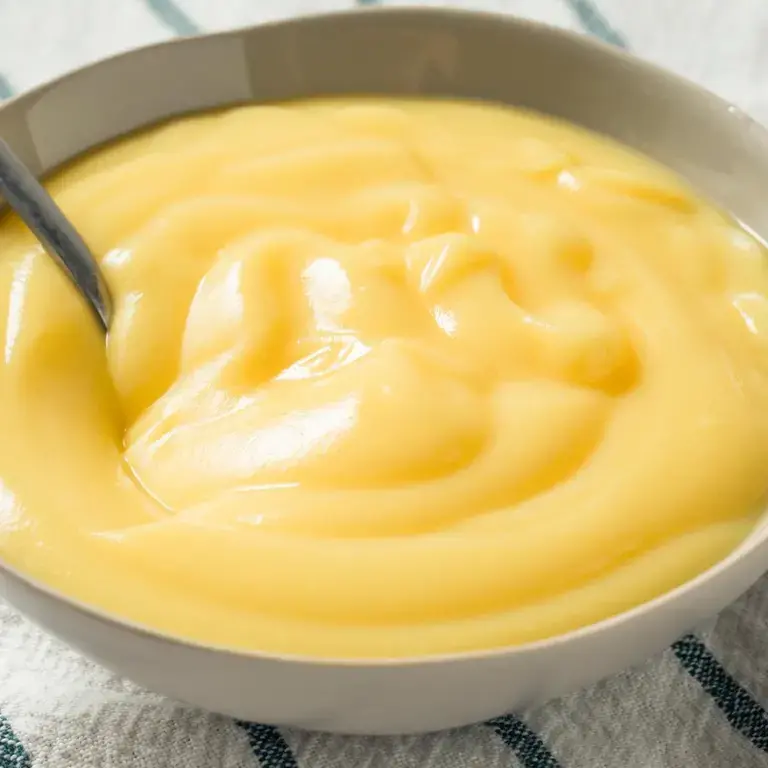 vanilla pastry cream ©iStock