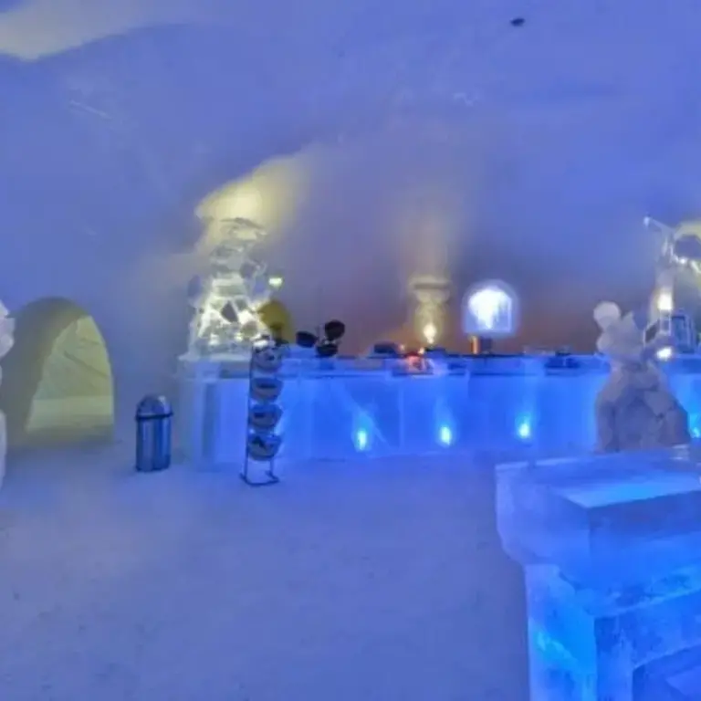 Finland's Snow Restaurant | Main Hall