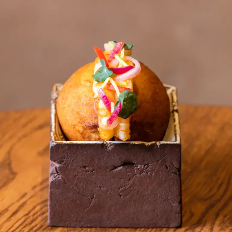 Akara Restaurant