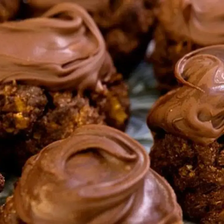 Afghan Biscuits (New Zealand Cookies)