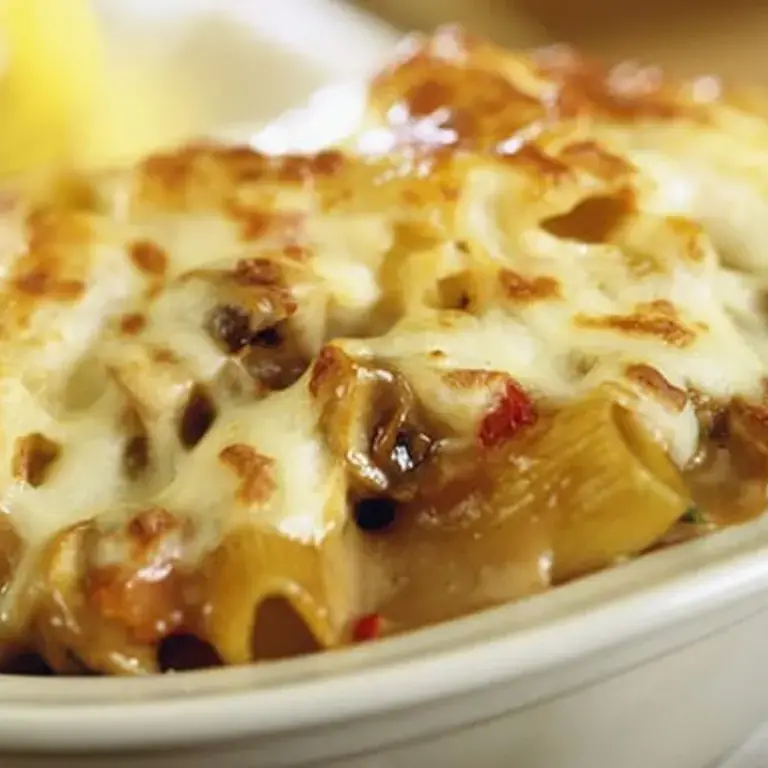 Pepper, Mushroom and Rigatoni bake Pepper, Mushroom and Rigatoni bake
