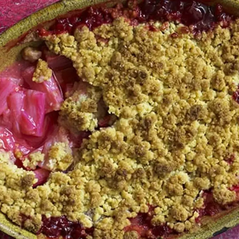 Vegan Rhubarb crumble Vegan Rhubarb crumble