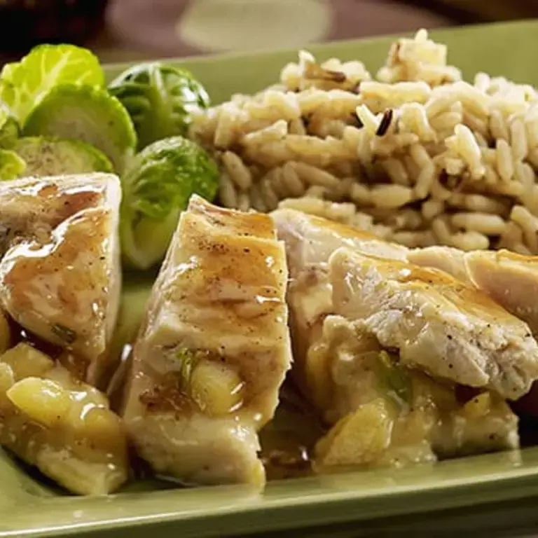 Chicken with Apple Sauce