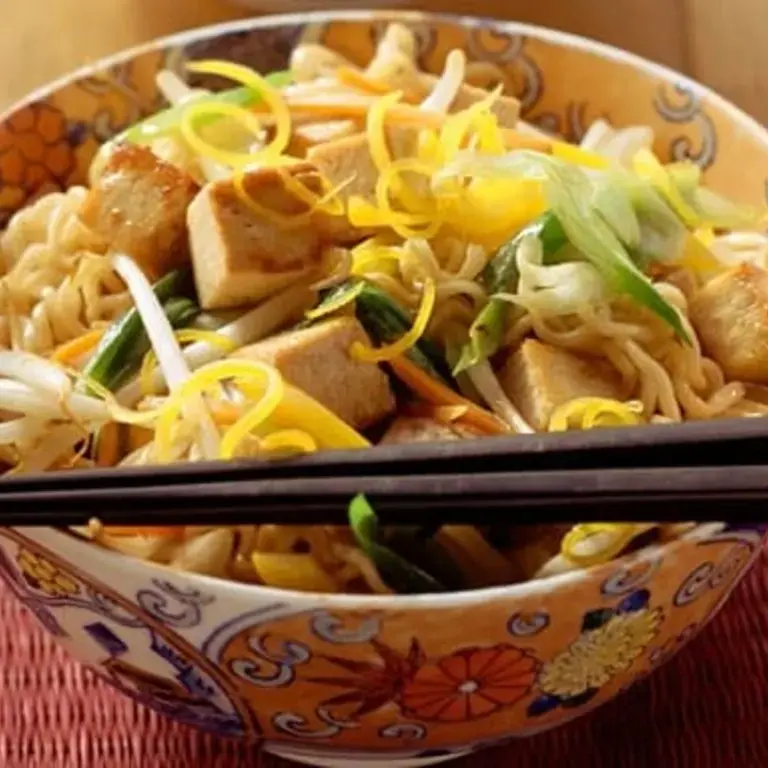 Egg Noodles with Tofu and Vegetables Egg Noodles with Tofu and Vegetables