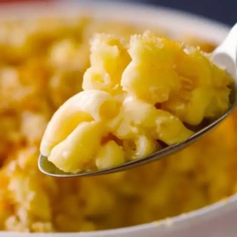Macaroni With Butter and Cheese Macaroni With Butter and Cheese