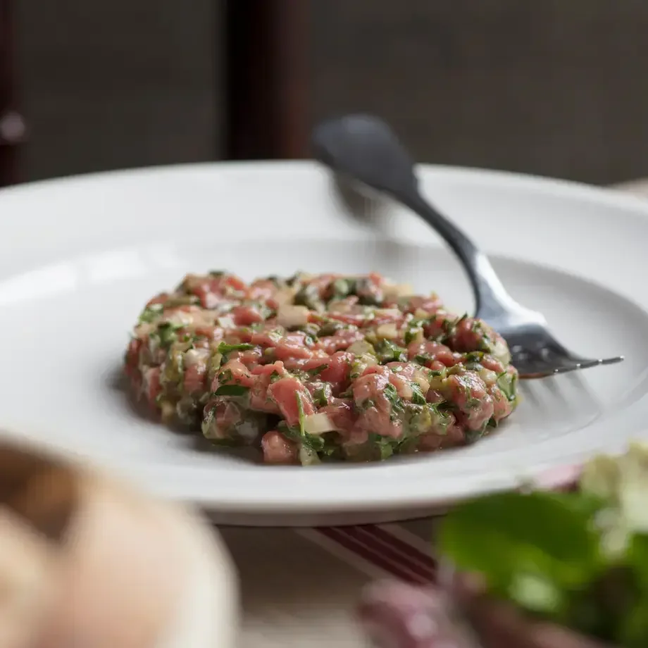 Steak tartare at L'Escargot Bleu in Edinburgh.