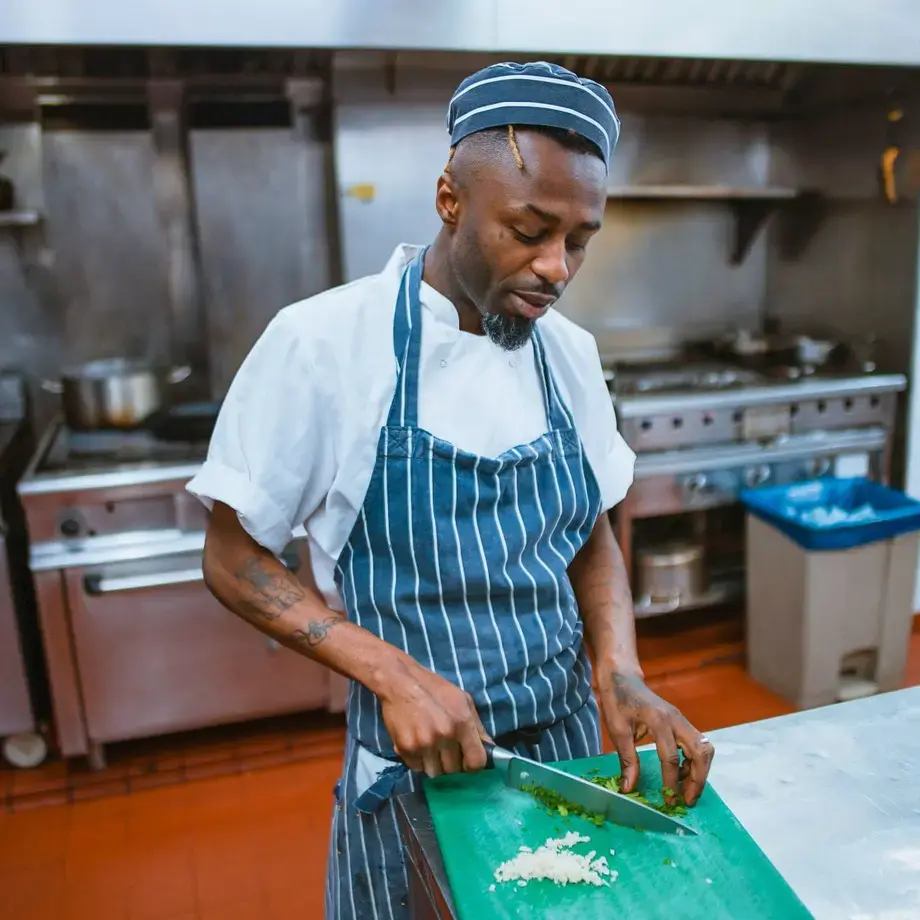 Line Cook Rules_Toa Heftiba_Unsplash