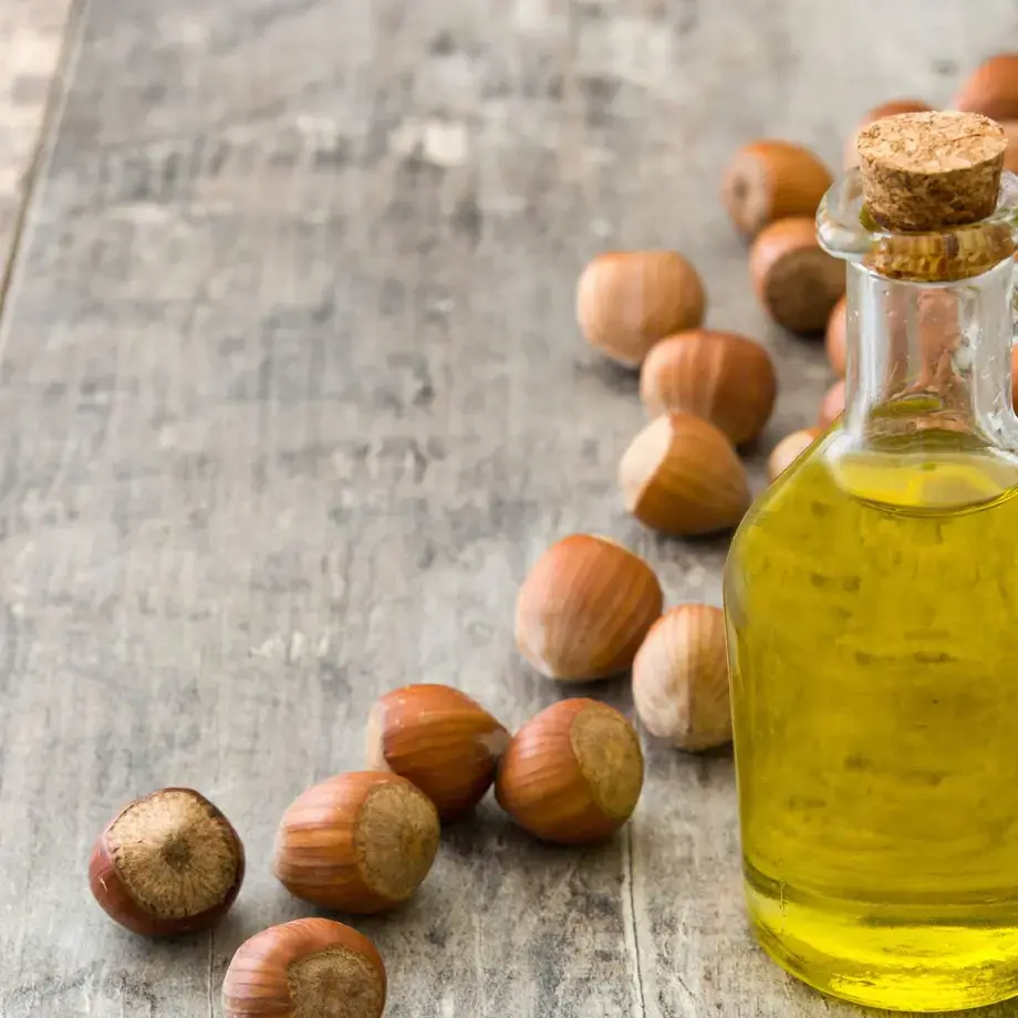 hazelnut oil ©iStock