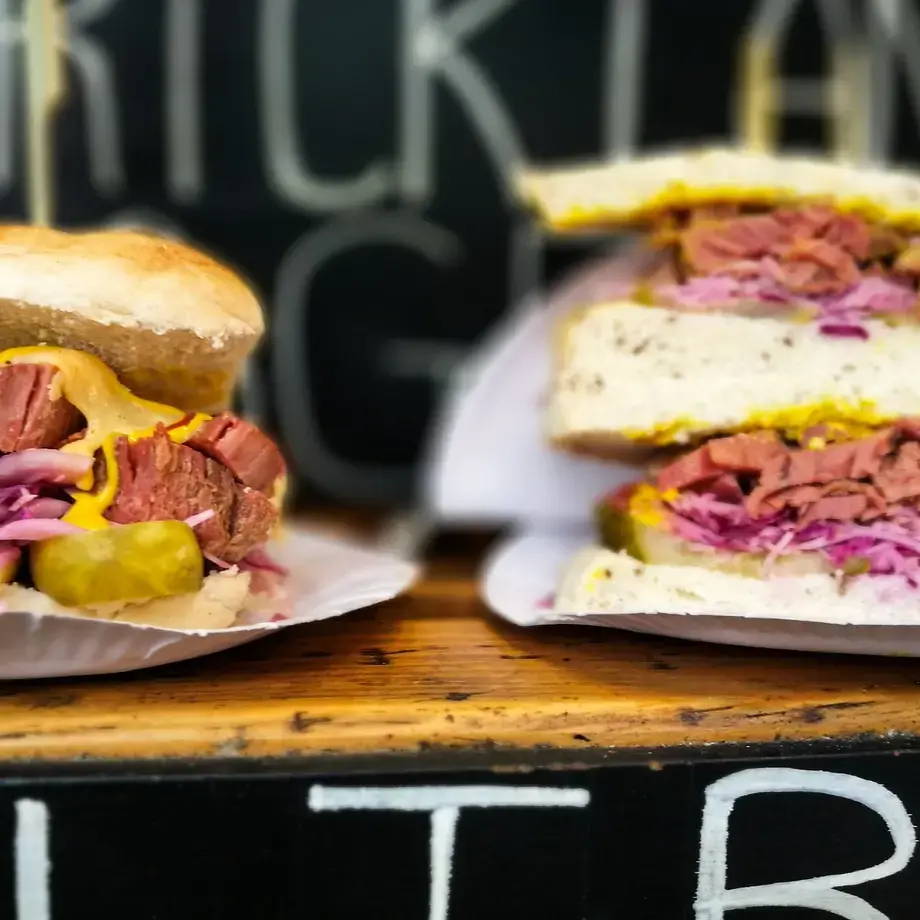 pastrami-vs-corned-beef