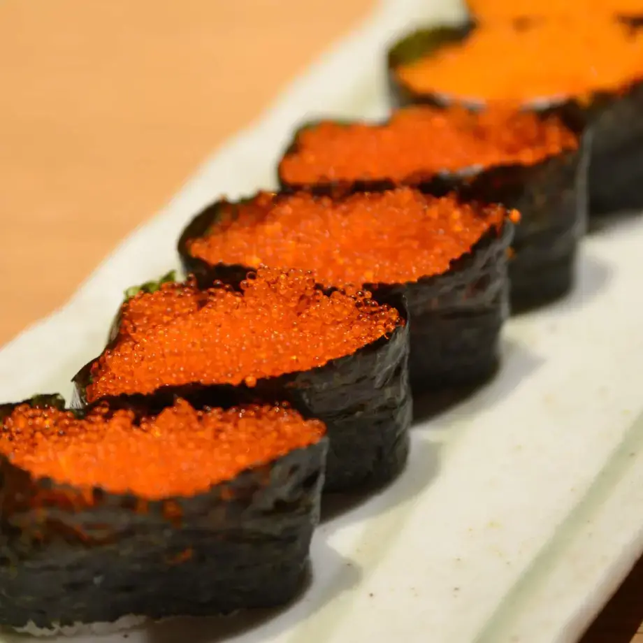 tobiko sushi ©iStock