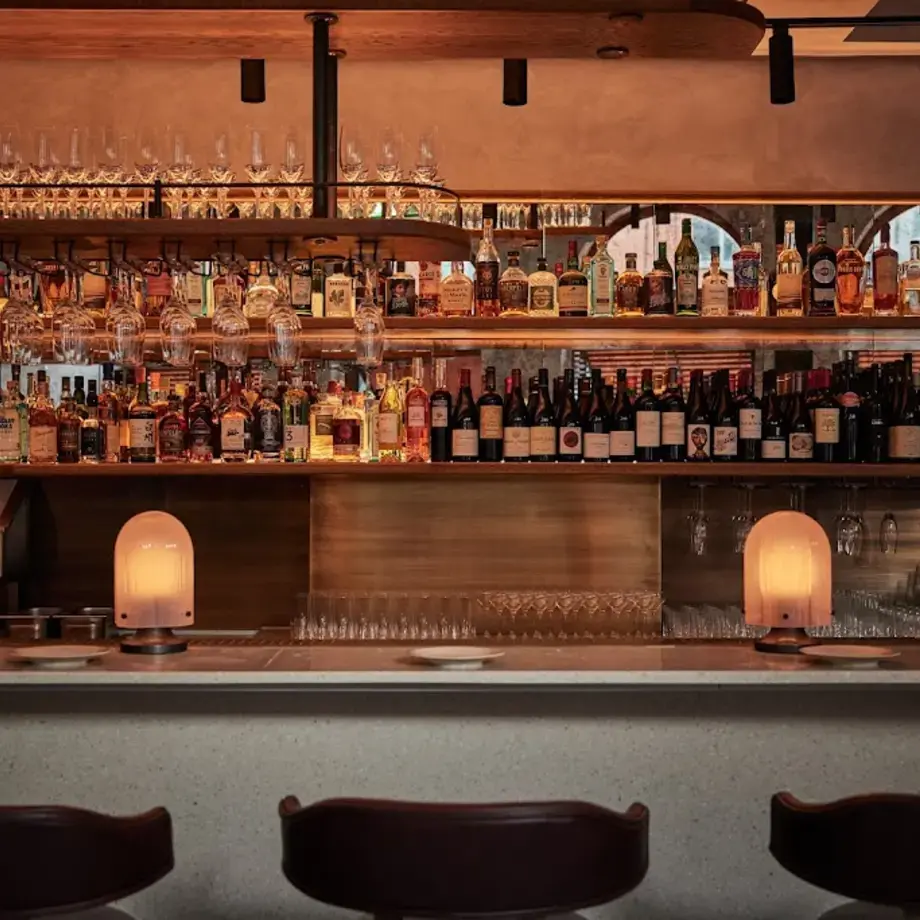 Pearly Queen - by Tom Brown