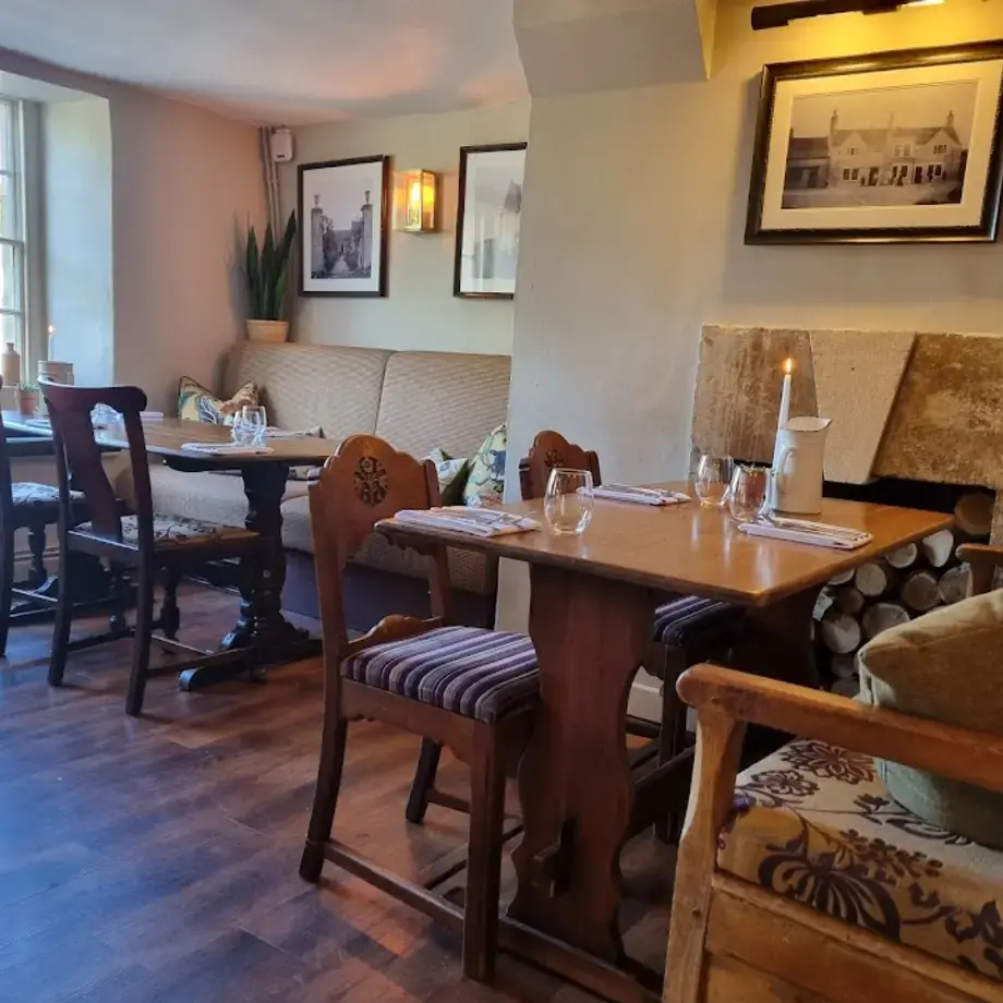 The Longs Arms
