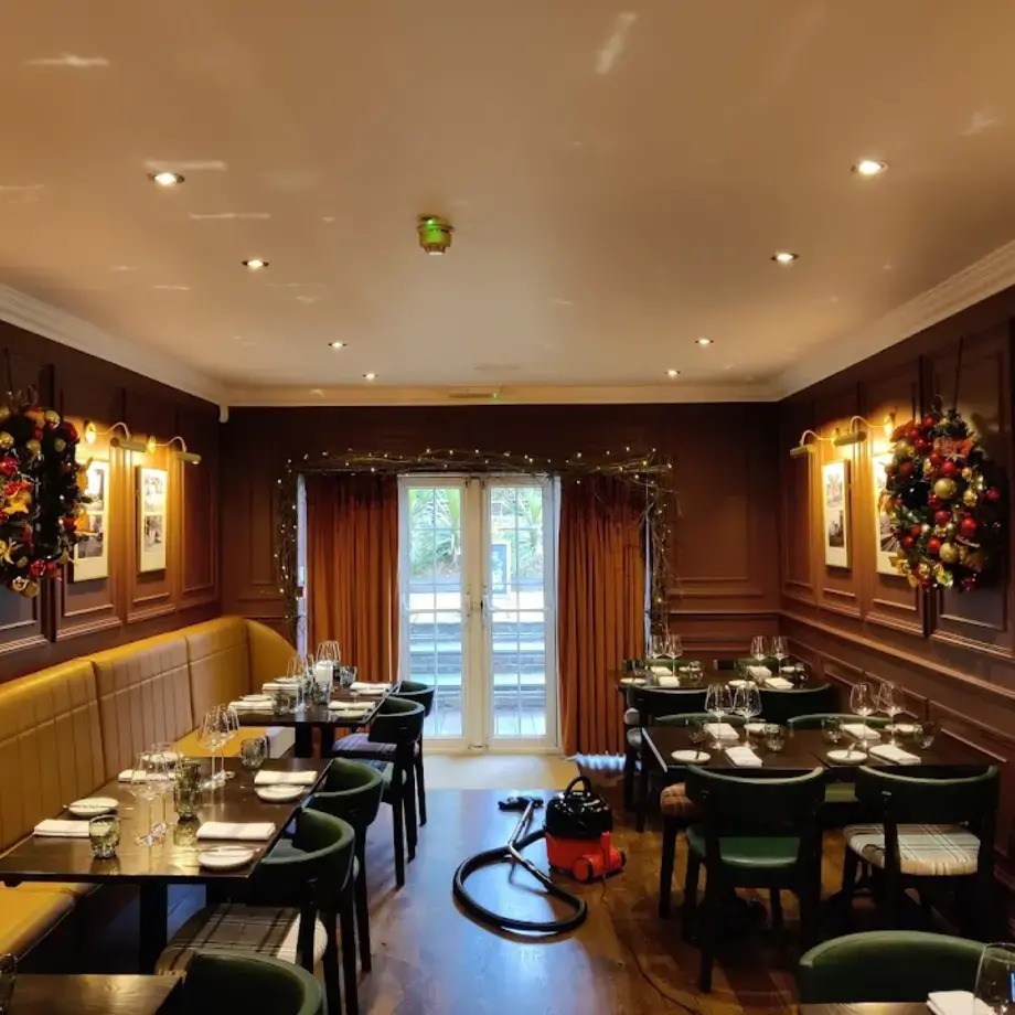 The Victoria Oxshott The Victoria Oxshott