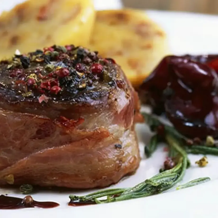 Venison Loin Steak with Red Wine Shallots