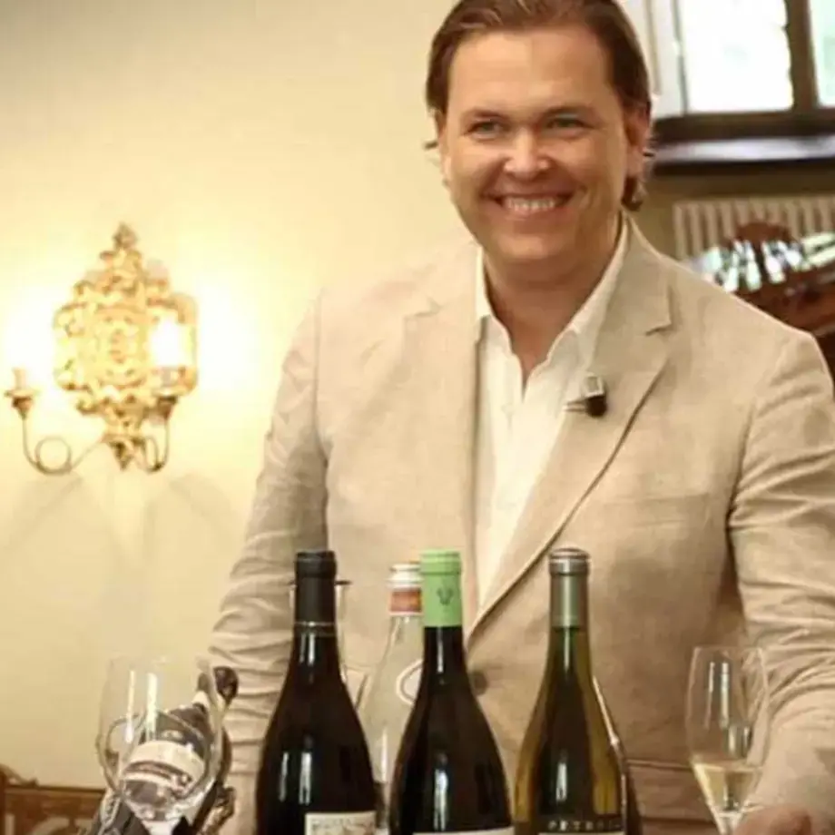 Larsson's Wine Tips: the Right Tools to Serve Wine