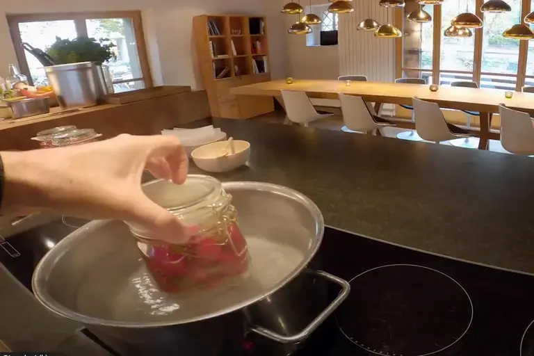 jar in steamer