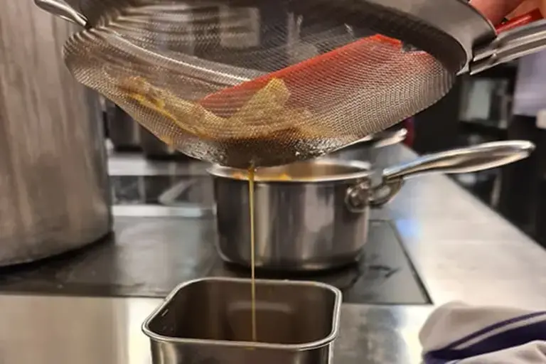 broth straining