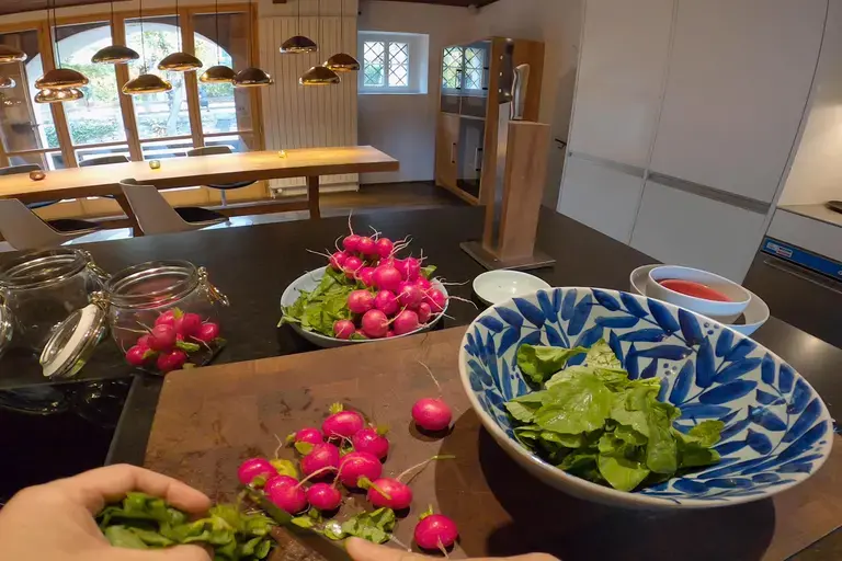wash radishes